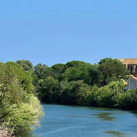 Maison De Village